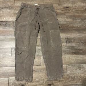 Capri cargos- like new condition.